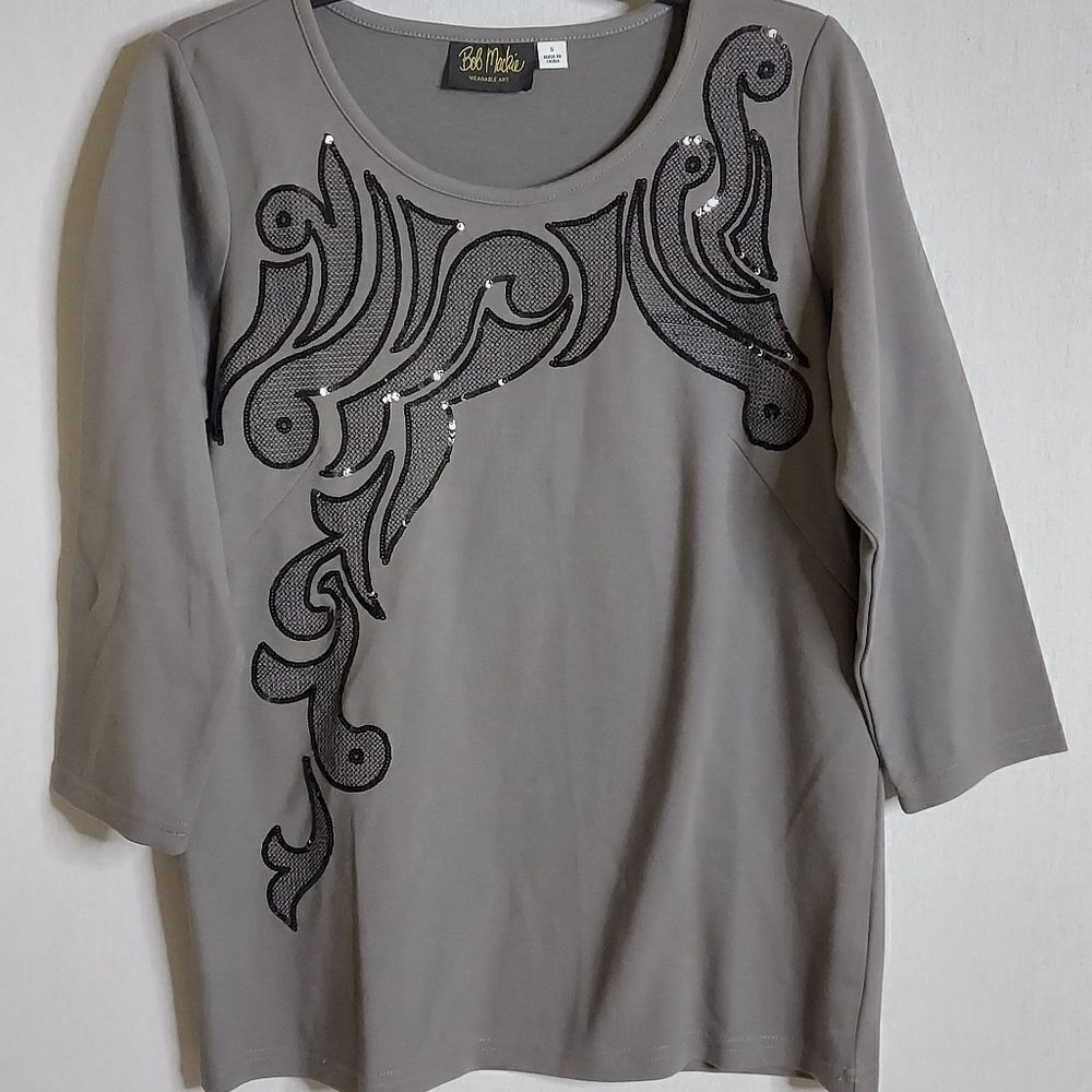 Bob Makie wearable art top‎